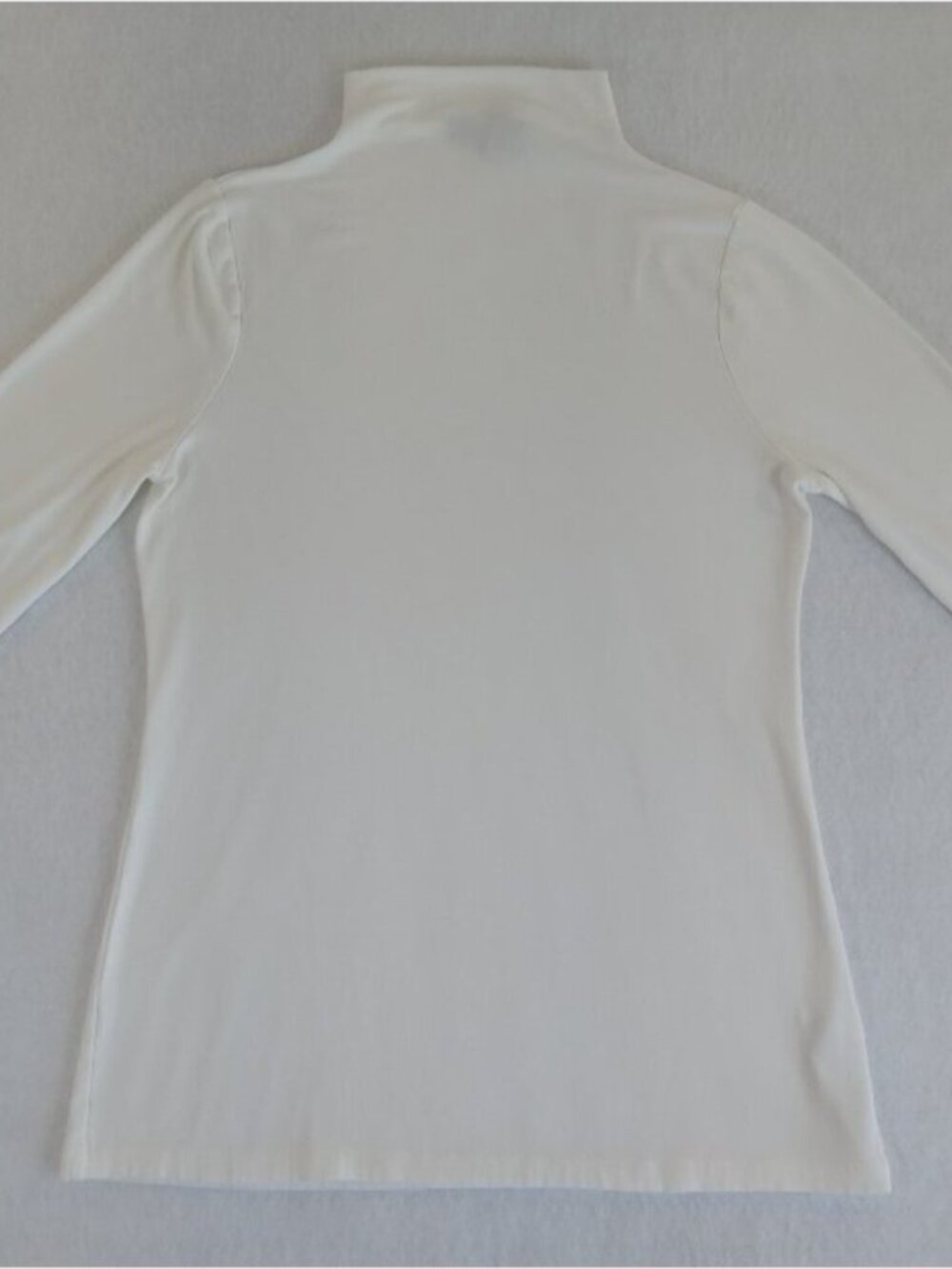 Women's White Mock Neck 3/4 Sleeve Top - Picture 1 of 2